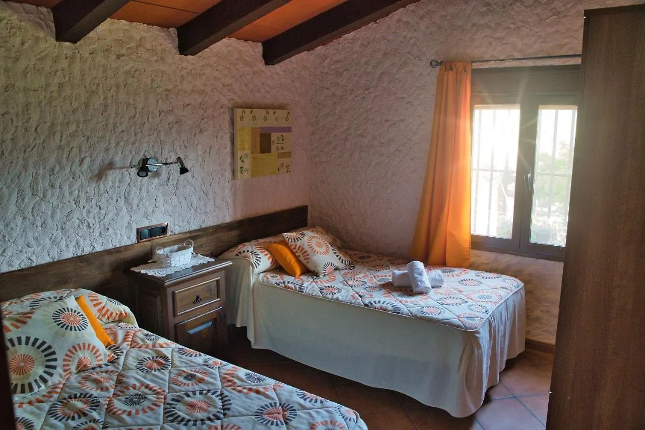 El Valle Dorado El Gastor Chalet